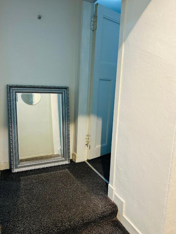 Historic Royal Mile Flat , 5Min From Waverly Railway Station Appartement Edinburgh Buitenkant foto
